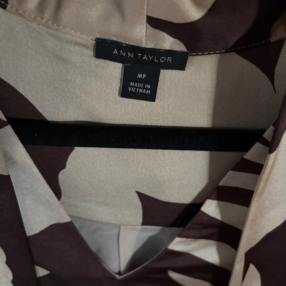 Ann Taylor Petite Blouse - Picture 3 of 3